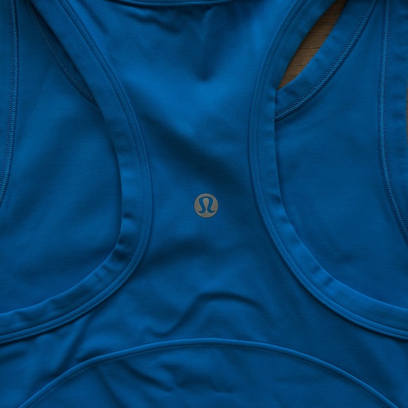 lululemon Women’s Align™ Waist-Length Racerback Tank Top Size 8 Blue - Picture 6 of 6